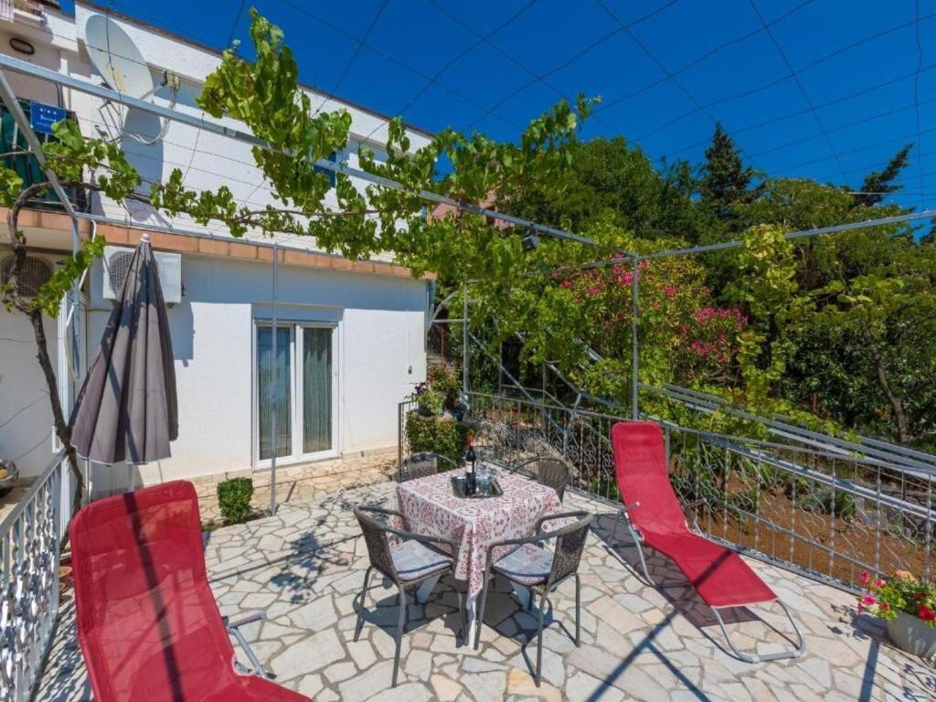 Apartments Adrasteja Драмал Екстериор снимка