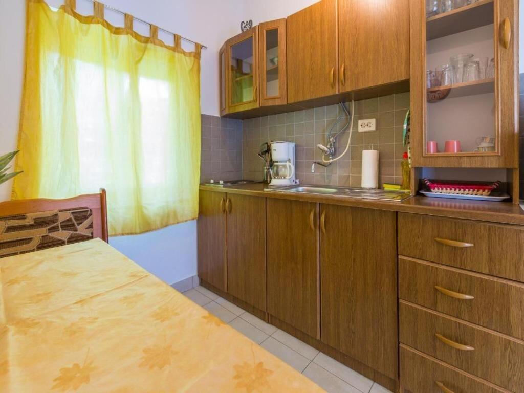 Apartments Adrasteja Драмал Екстериор снимка