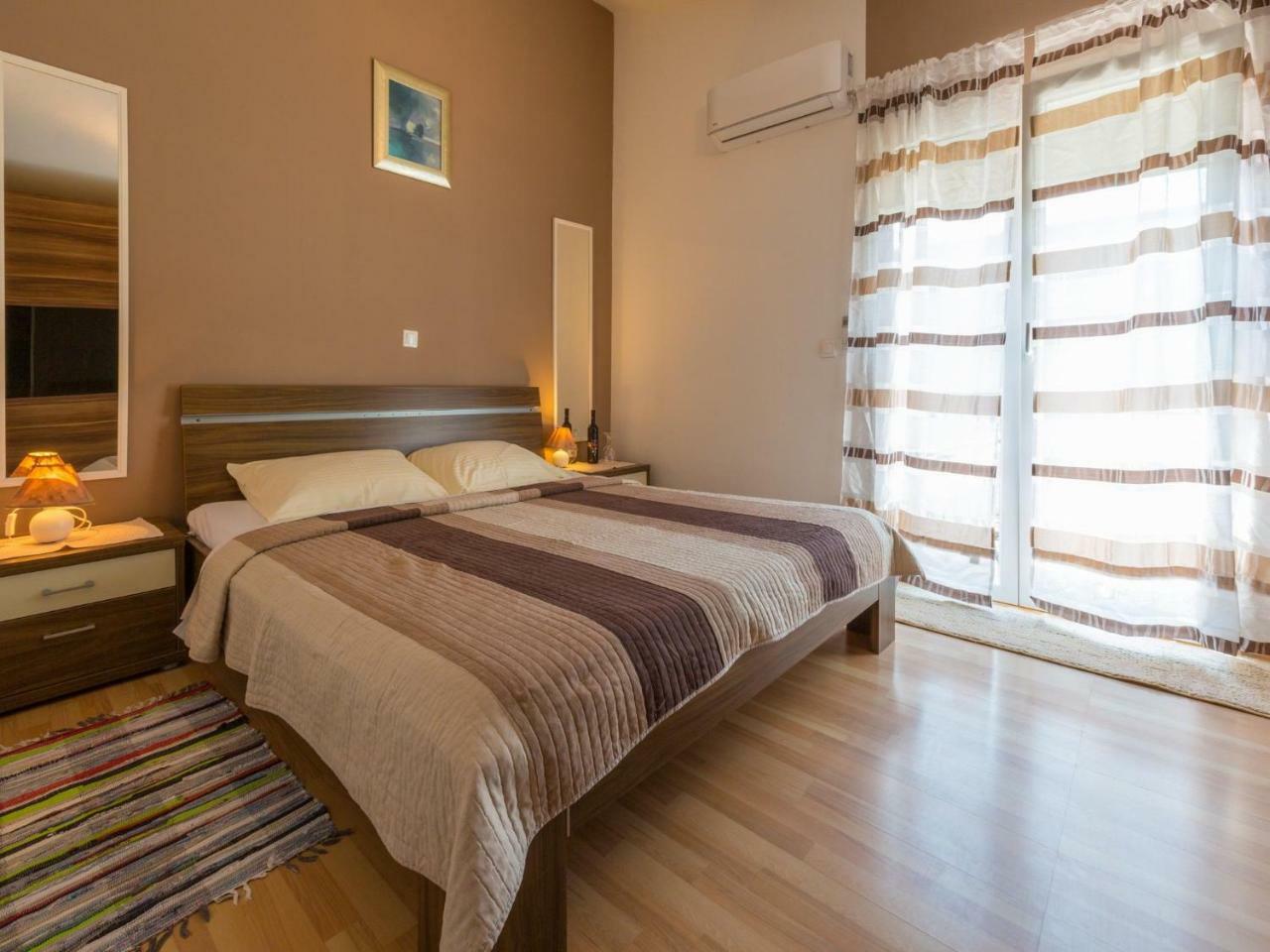 Apartments Adrasteja Драмал Екстериор снимка