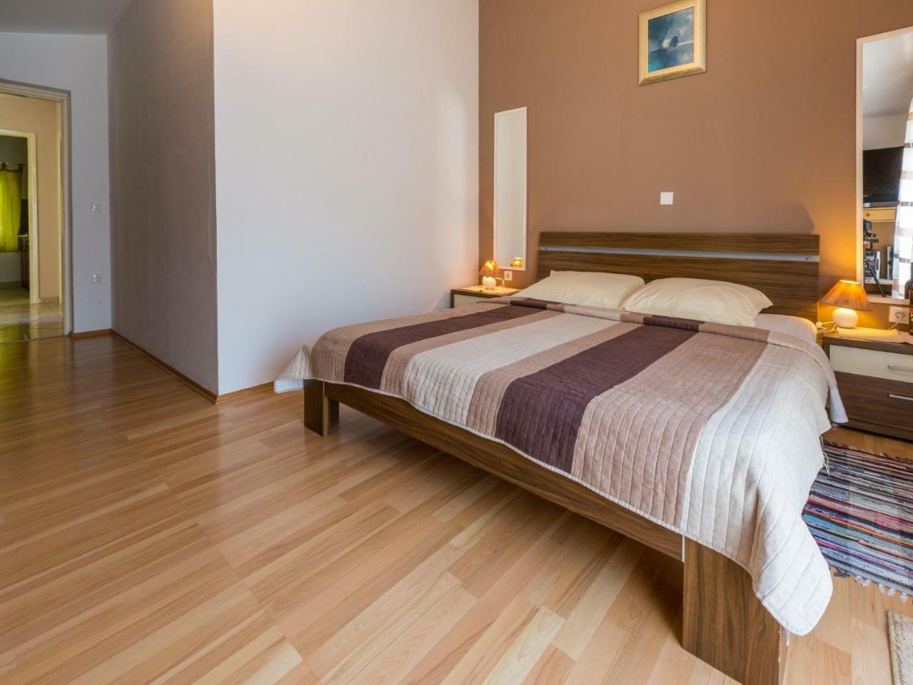Apartments Adrasteja Драмал Екстериор снимка