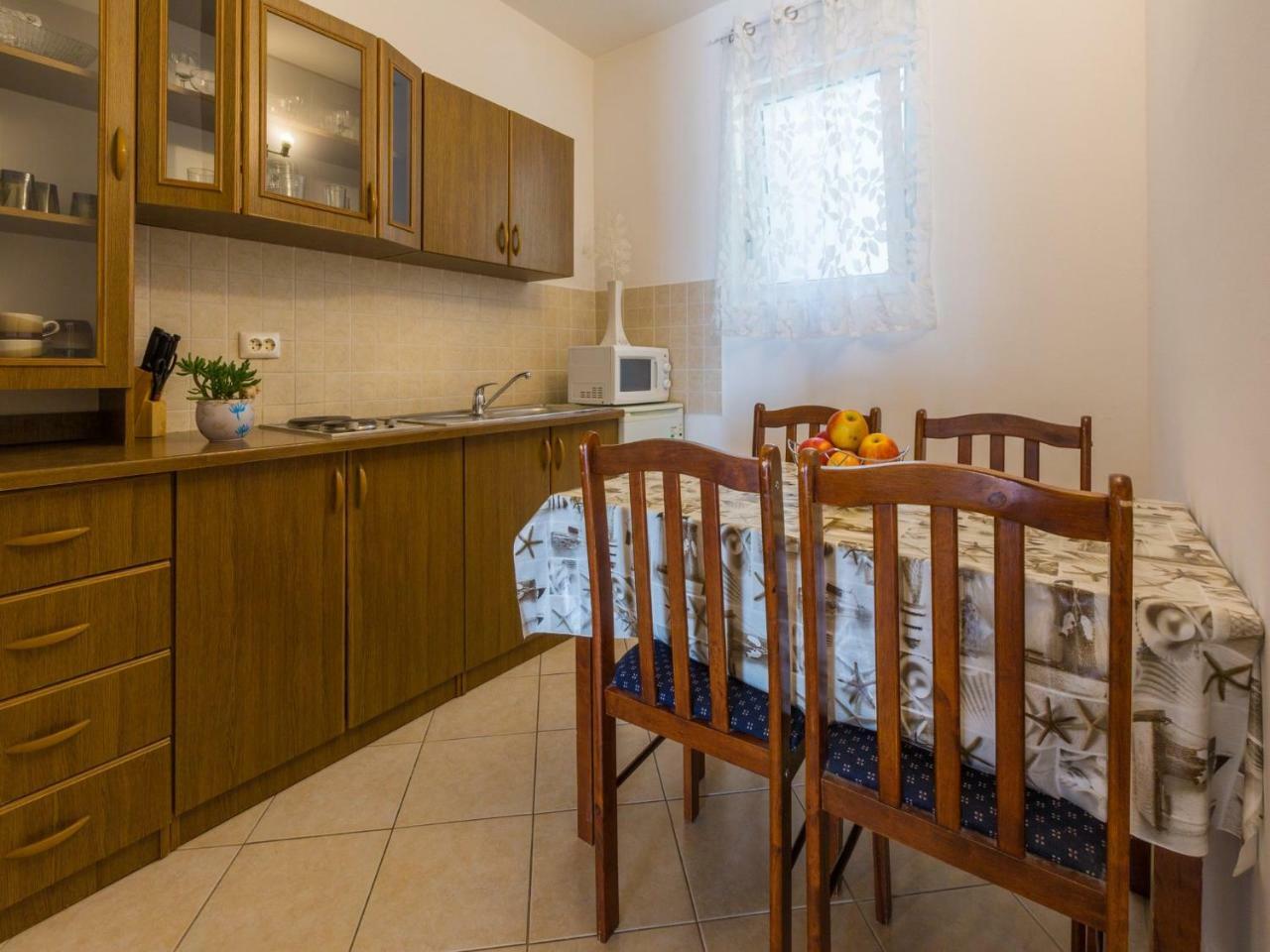 Apartments Adrasteja Драмал Екстериор снимка