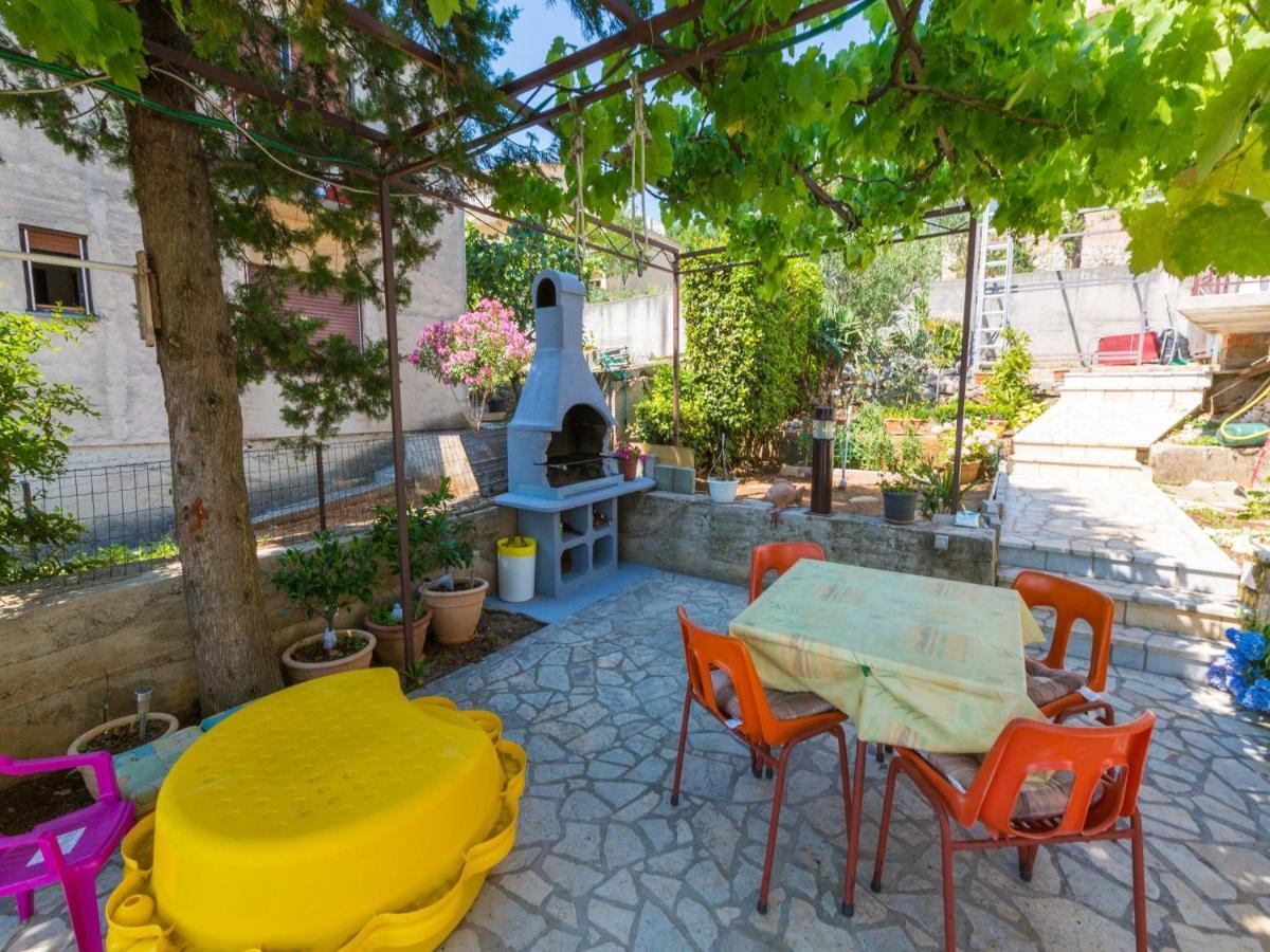 Apartments Adrasteja Драмал Екстериор снимка